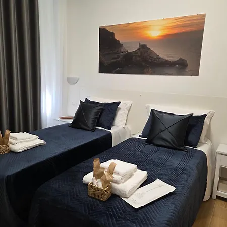 Πανσιόν Arcobaleno Sulle 5 Terre 3*