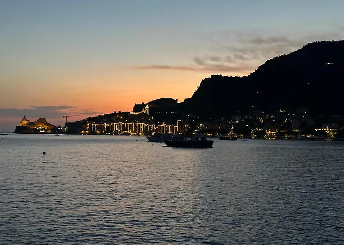 Guest house Arcobaleno Sulle 5 Terre 3*